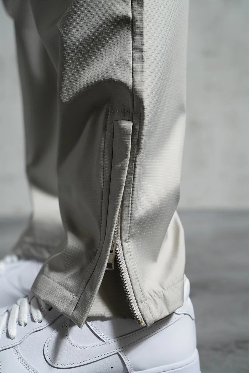 Pantalon cargo fermeture éclair de couleur Stone Gris | Lyon