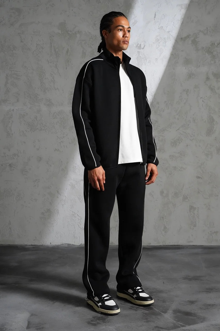 Ensemble basique de couleur noir pantalon coupe droite et veste sans capuche | Lyon