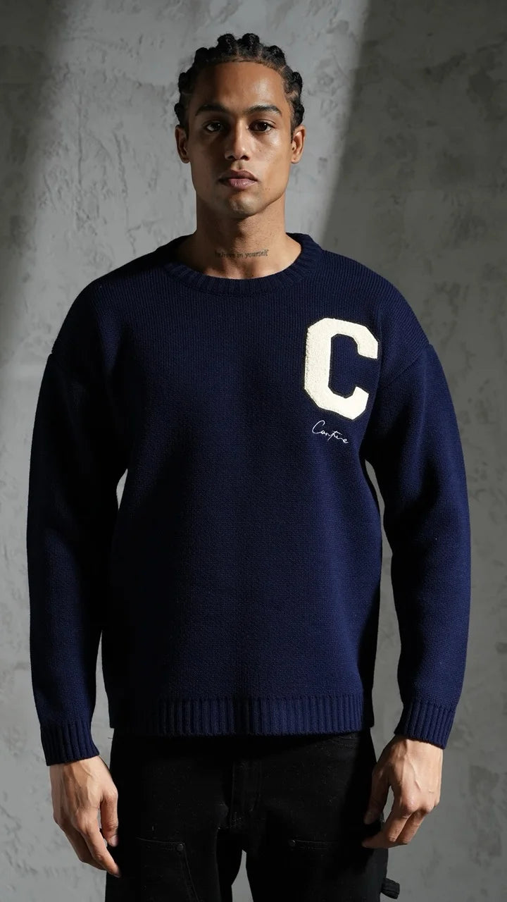 Pull en maille épais Bleu marine simple avec broderie C beige | Lyon