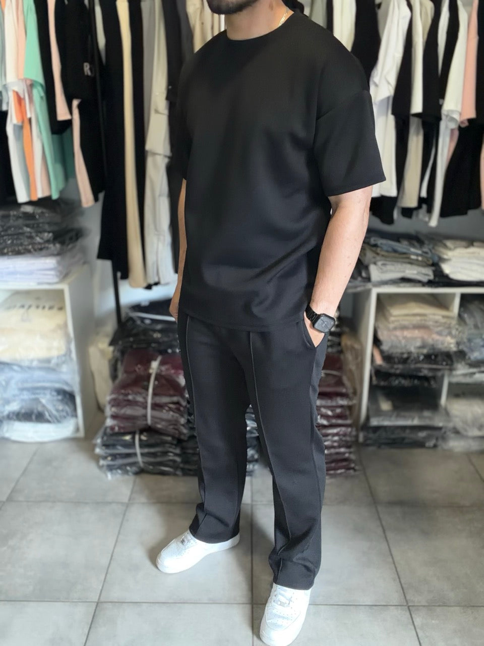 Ensemble oversize t-shirt demi-manche Pantalon coupe droite noir GASHIA | Lyon