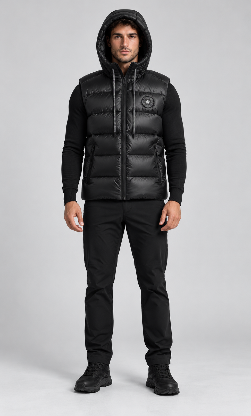 Doudoune sans manches PARAGOOSE SPORT noire portée – vue de face