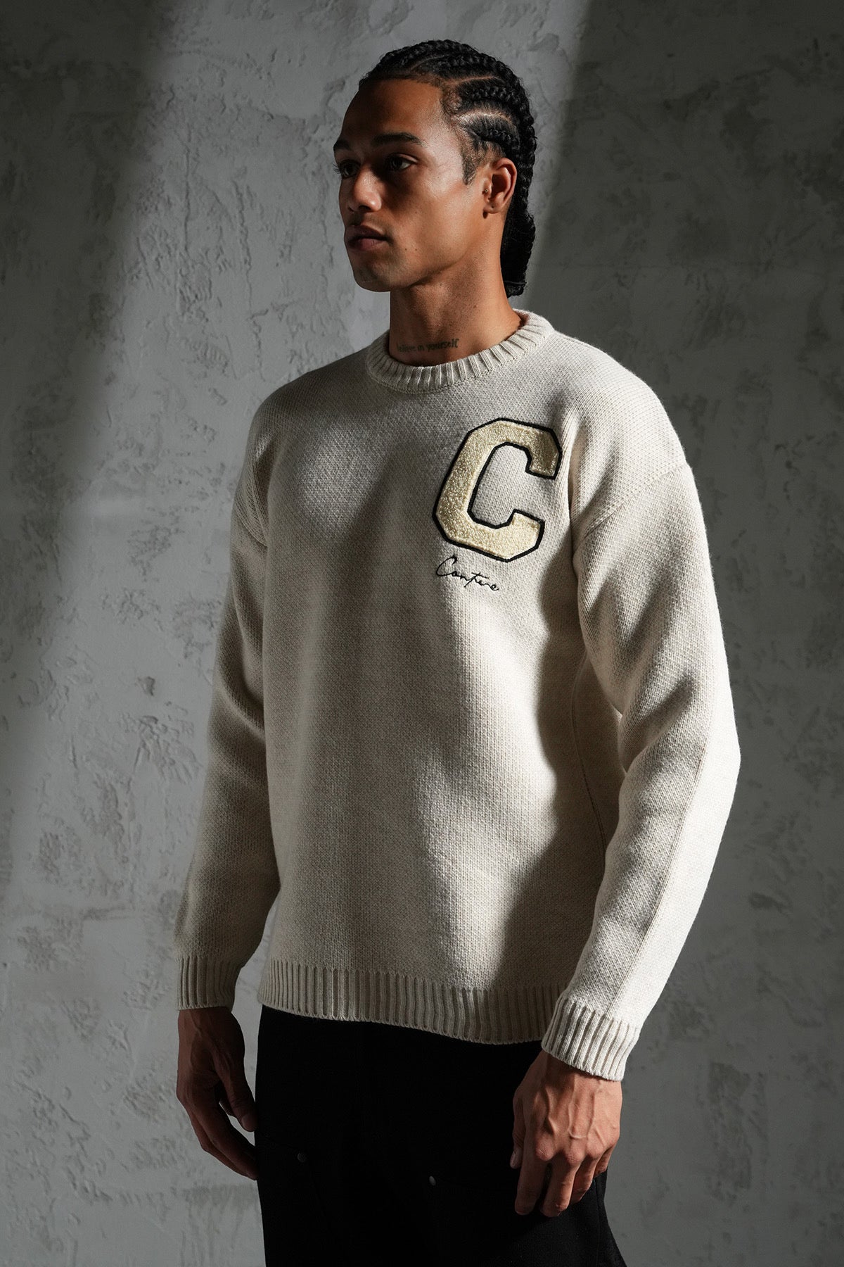 Pull en maille blanc cassé simple avec C beige | Lyon