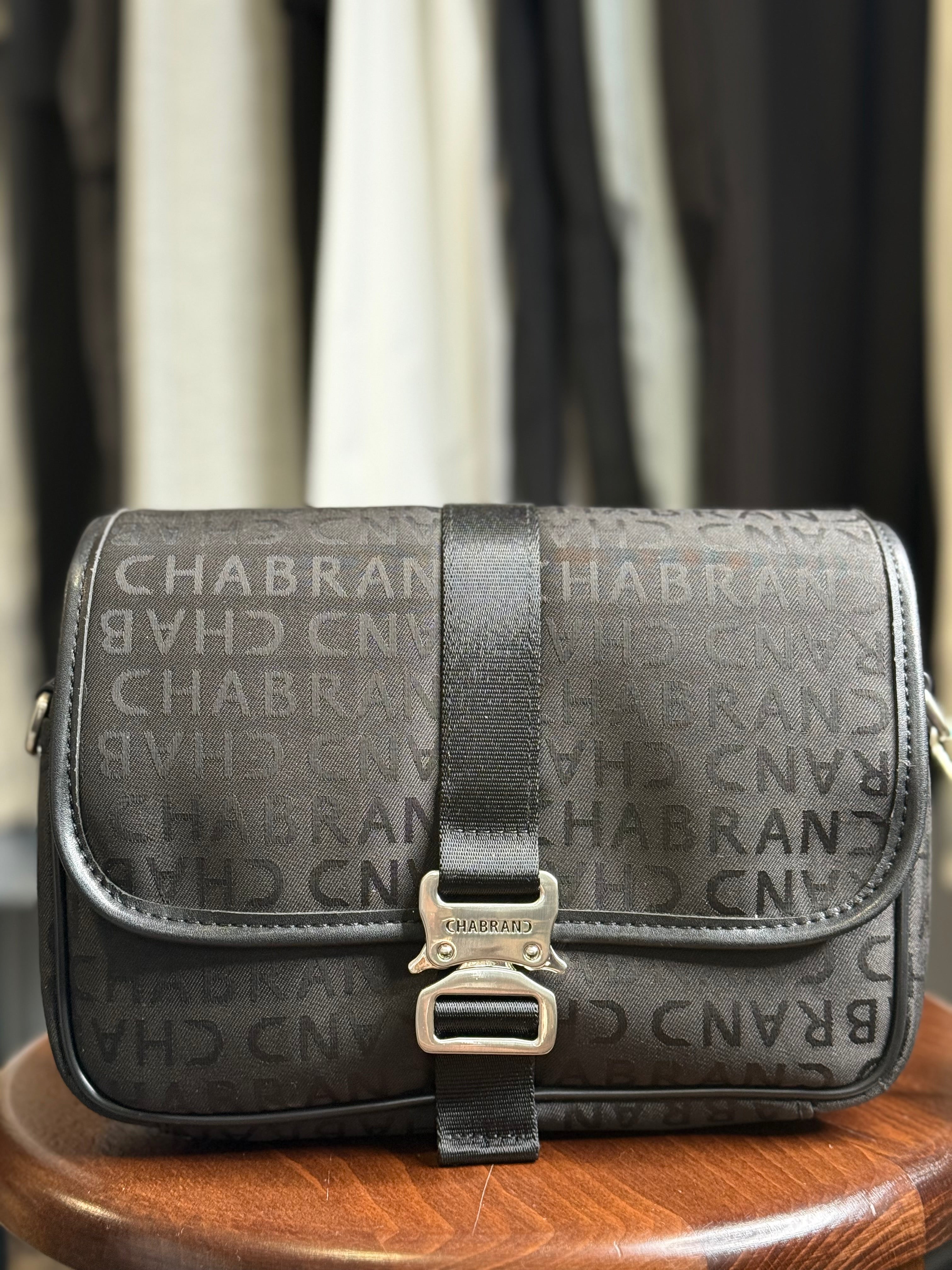 Sacoche à rabat, bandoulière à rabat TB CHABRAND NOIR | LYON