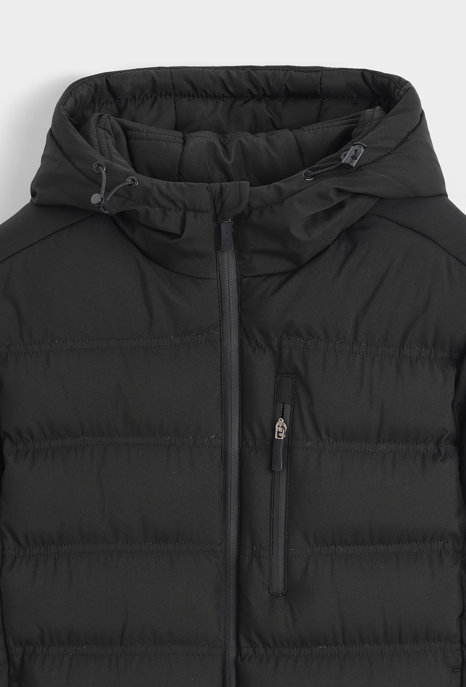 Doudoune/ veste de couleur noir à capuche | Lyon