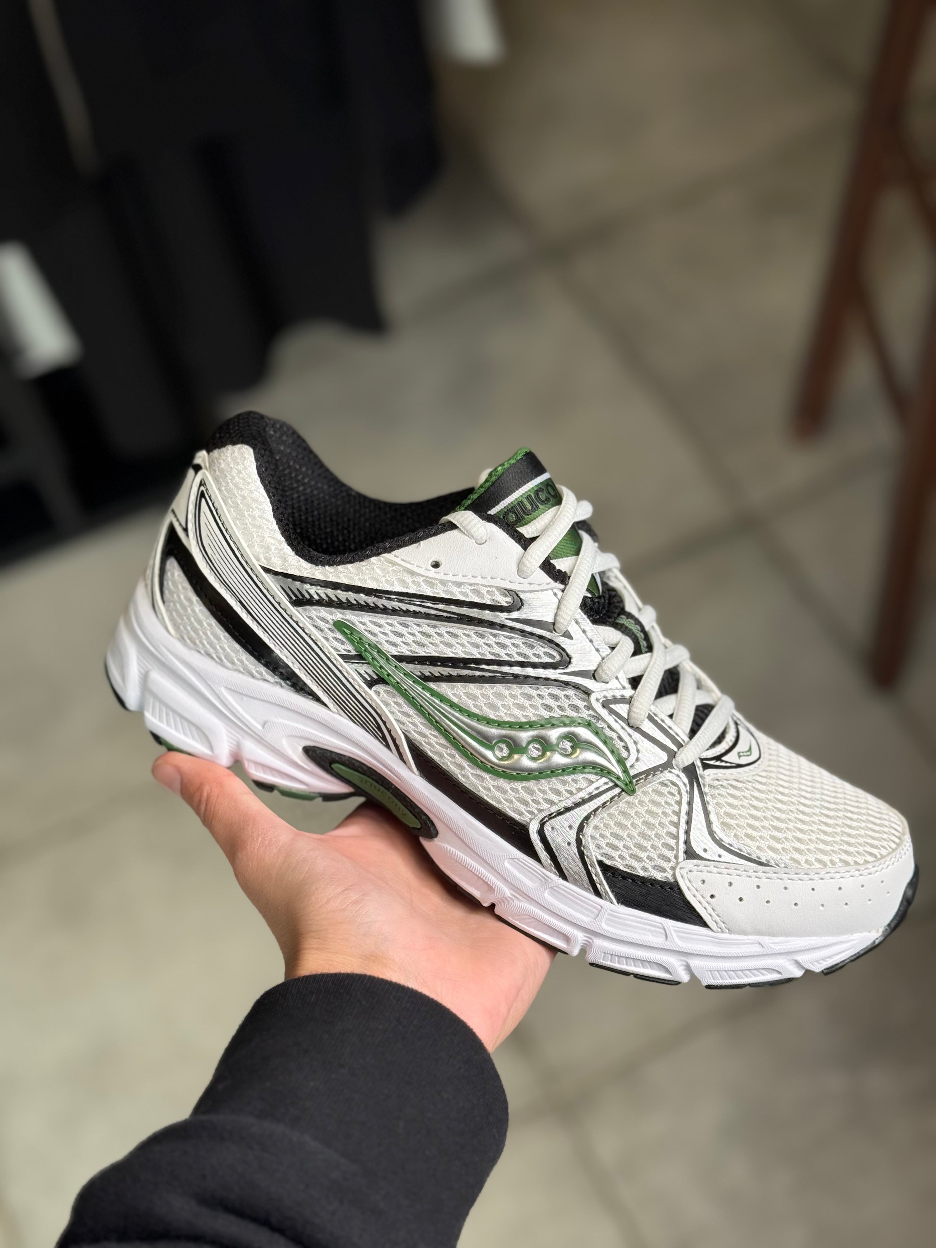 Saucony Ride Millennium blanche et verte | Lyon