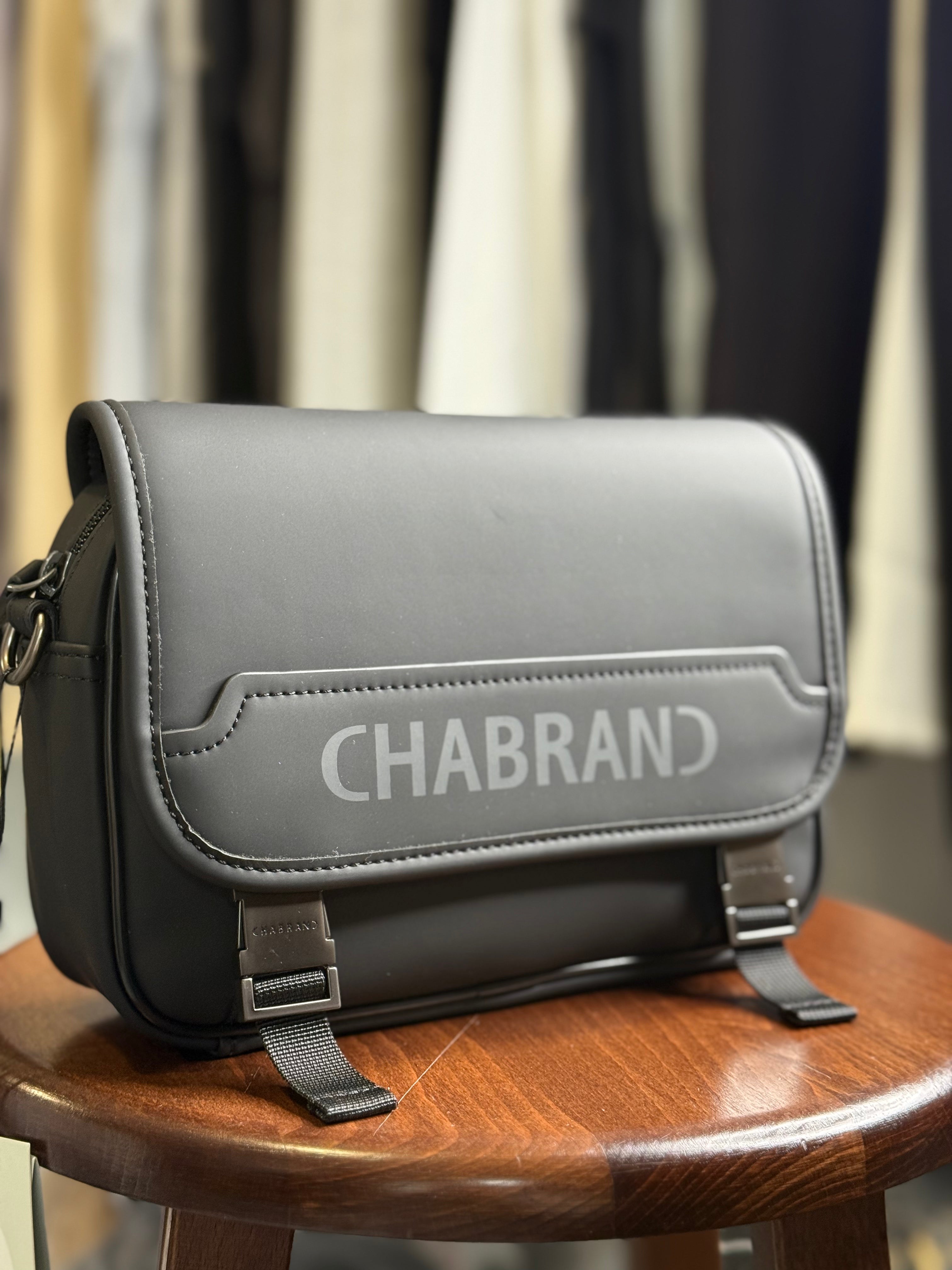 Sacoche à rabat , bandoulière TB CHABRAND NOIR | LYON