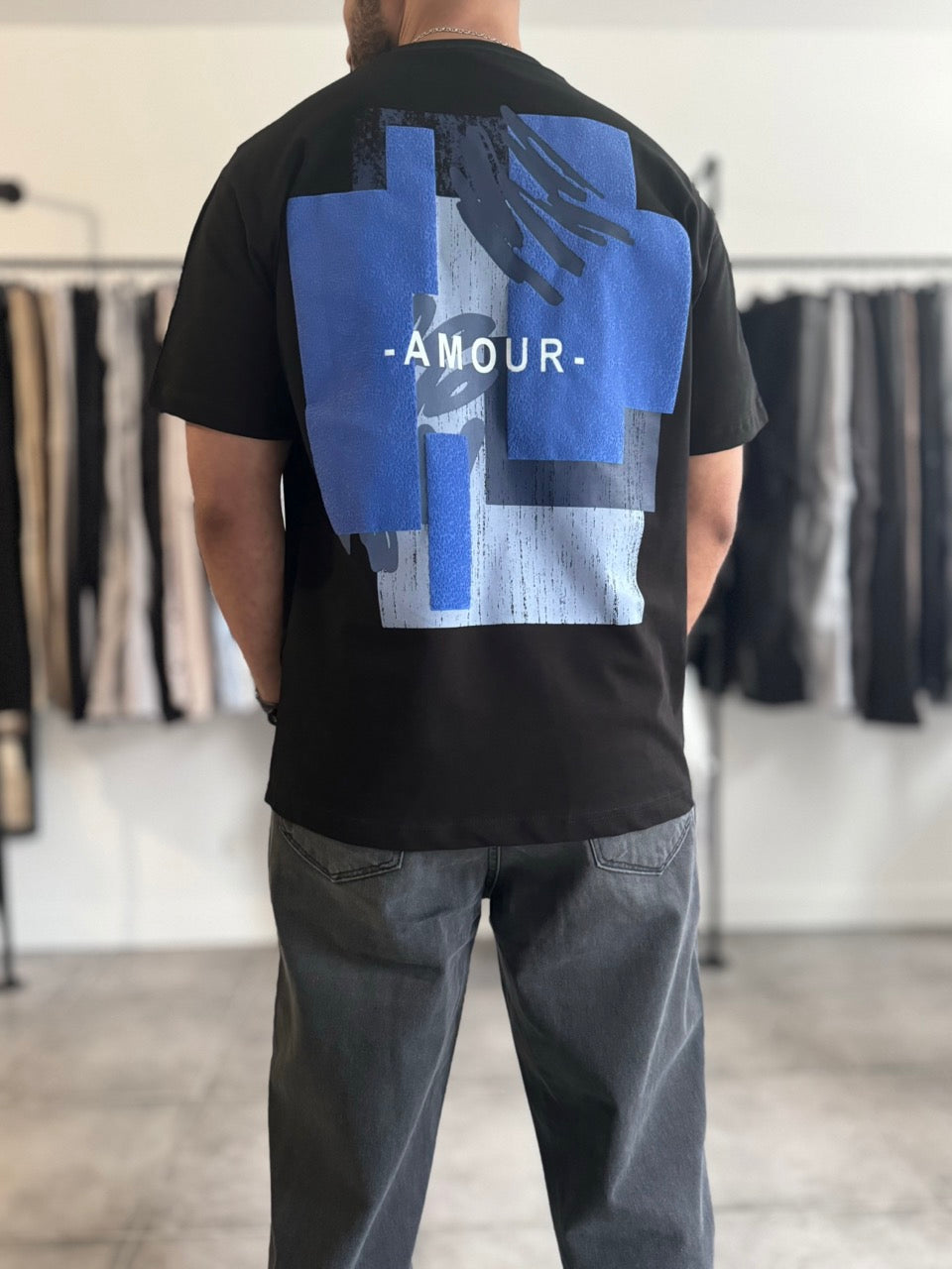 T-shirt AMOUR (Noir)