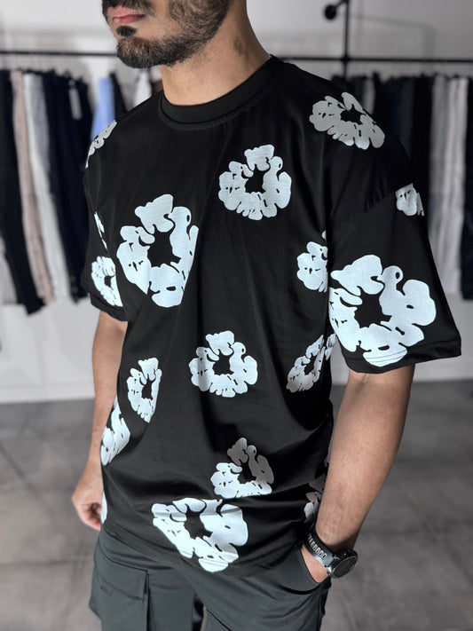 T-shirt noir imprimé fleurs