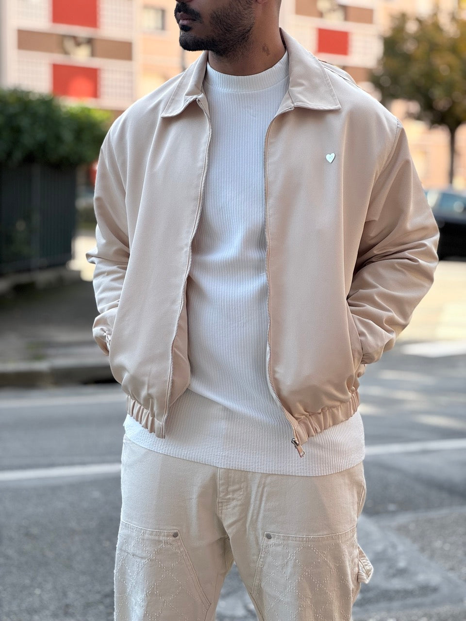 Veste CLASSY simple beige avec petit coeur