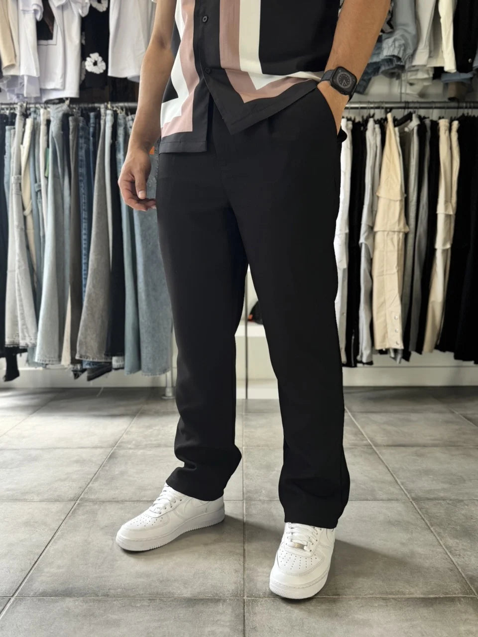 Pantalon a pince classique noir léger