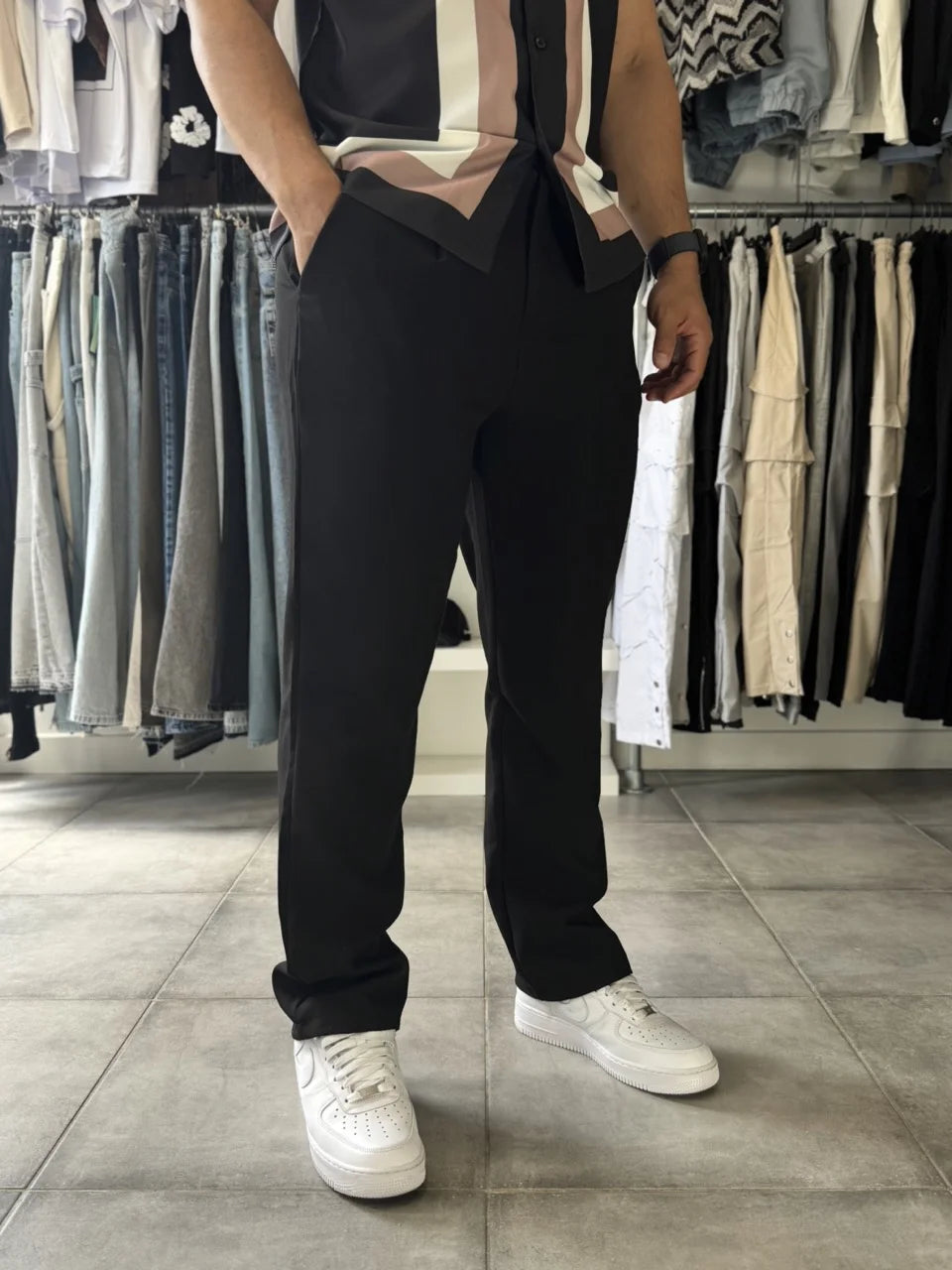 Pantalon a pince classique noir léger