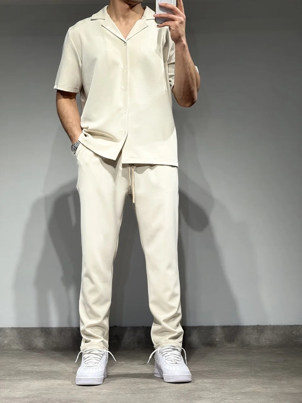 Ensemble classique chemise manches courtes pantalon beige
