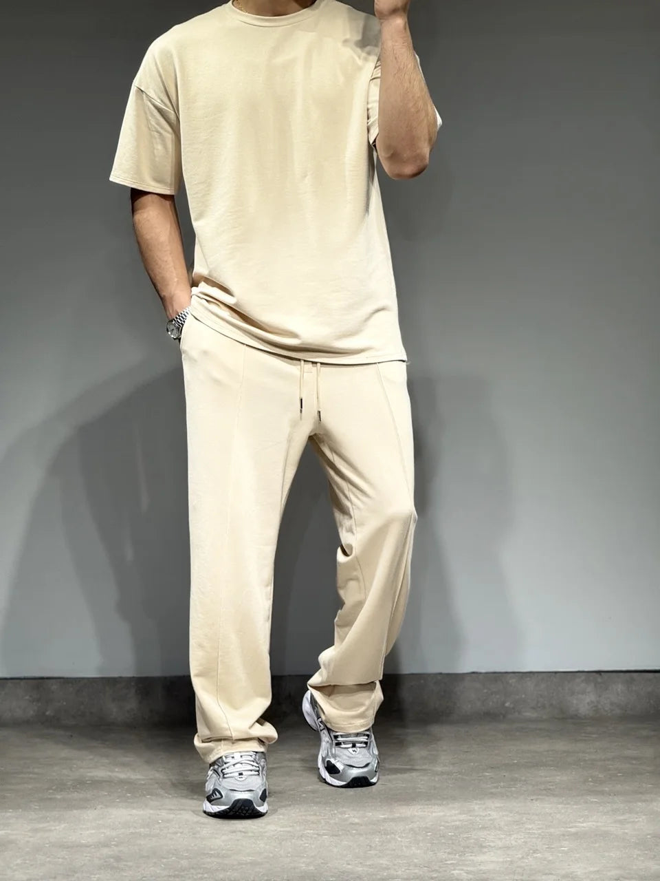 Ensemble décontracté t-shirt pantalon beige