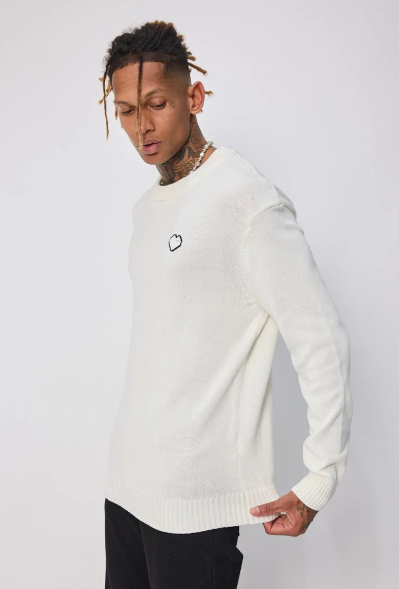 Pull en maille blanc simple avec coeur blanc