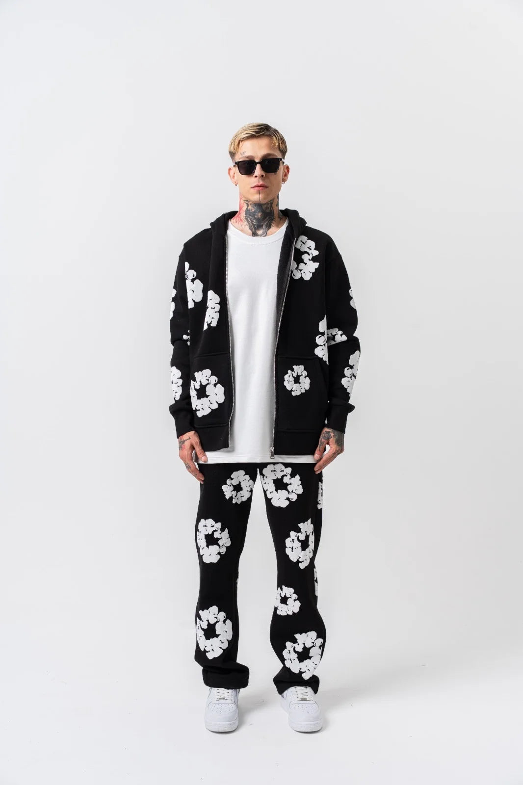 Ensemble jogging à FLEURS veste à capuche et pantalon Noir / Blanc | Lyon