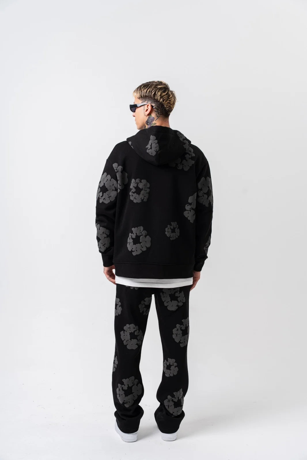 Ensemble jogging à FLEURS veste à capuche et pantalon Noir / Anthracite | Lyon