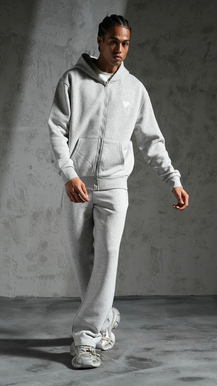 Ensemble veste capuche coeur brodé et pantalon coupe droite gris clair | Lyon