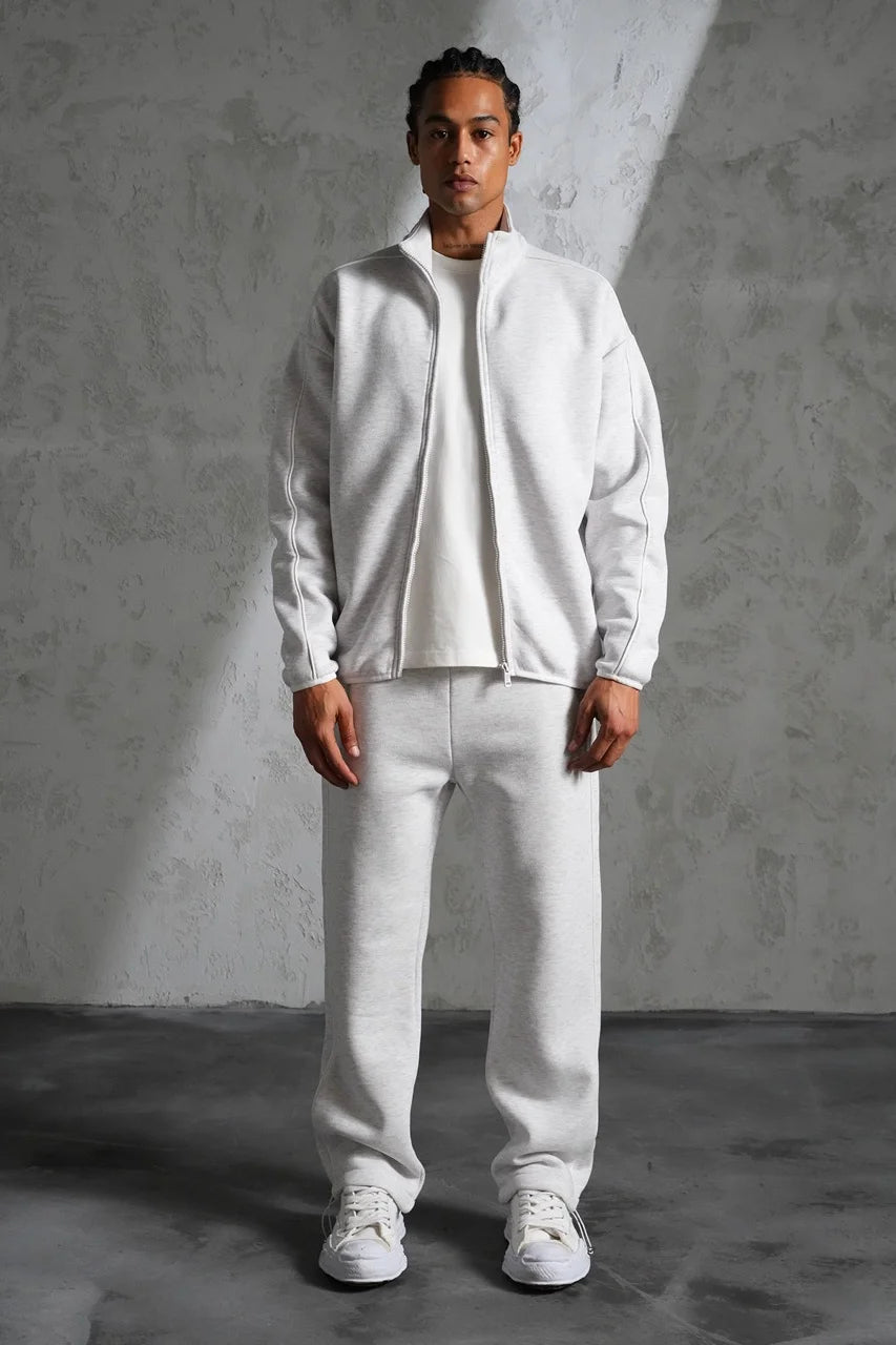 Ensemble basique de couleur grise pantalon coupe droite et veste sans capuche | Lyon