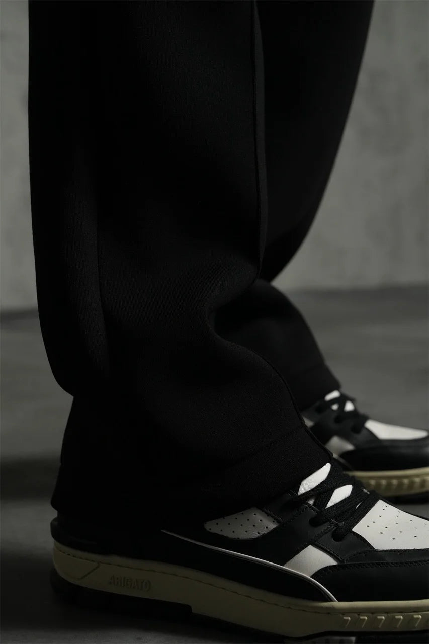 Ensemble basique aspect neoprene de couleur noir pantalon coupe droite et veste sans capuche| Lyon