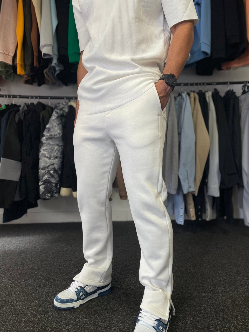 Pantalon jogging blanc avec fente cheville