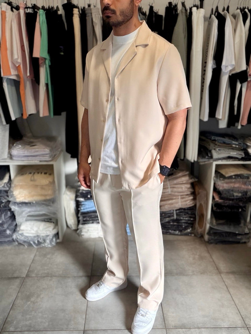 Ensemble chemise demi-manche Pantalon coupe droite beige YOTA | Lyon