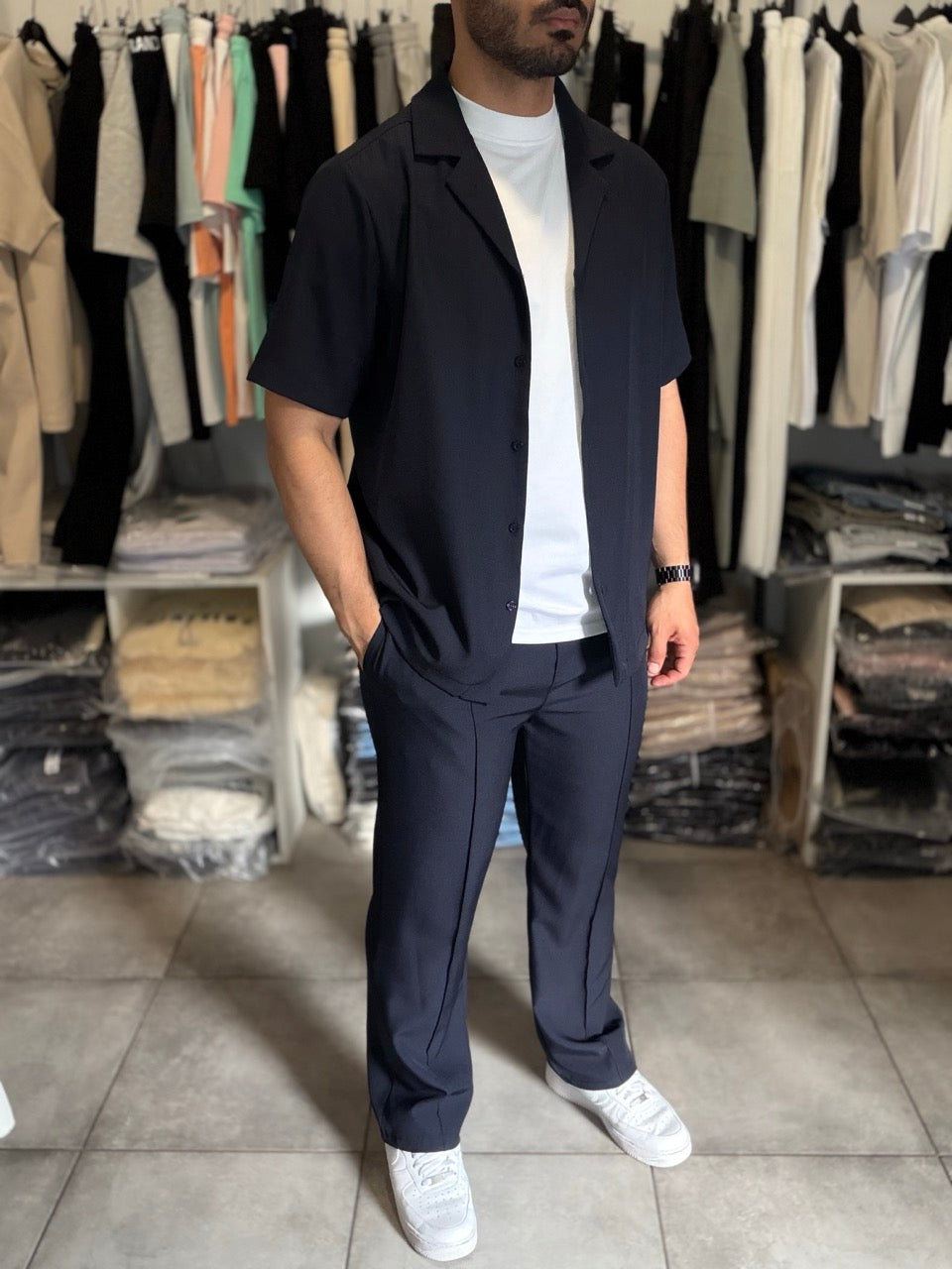 Ensemble chemise demi-manche Pantalon coupe droite bleu marine YOTA | Lyon